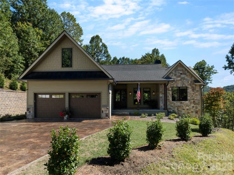 Photo of 945 Somersby Park, Hendersonville, NC 28739 (MLS # 4430657)