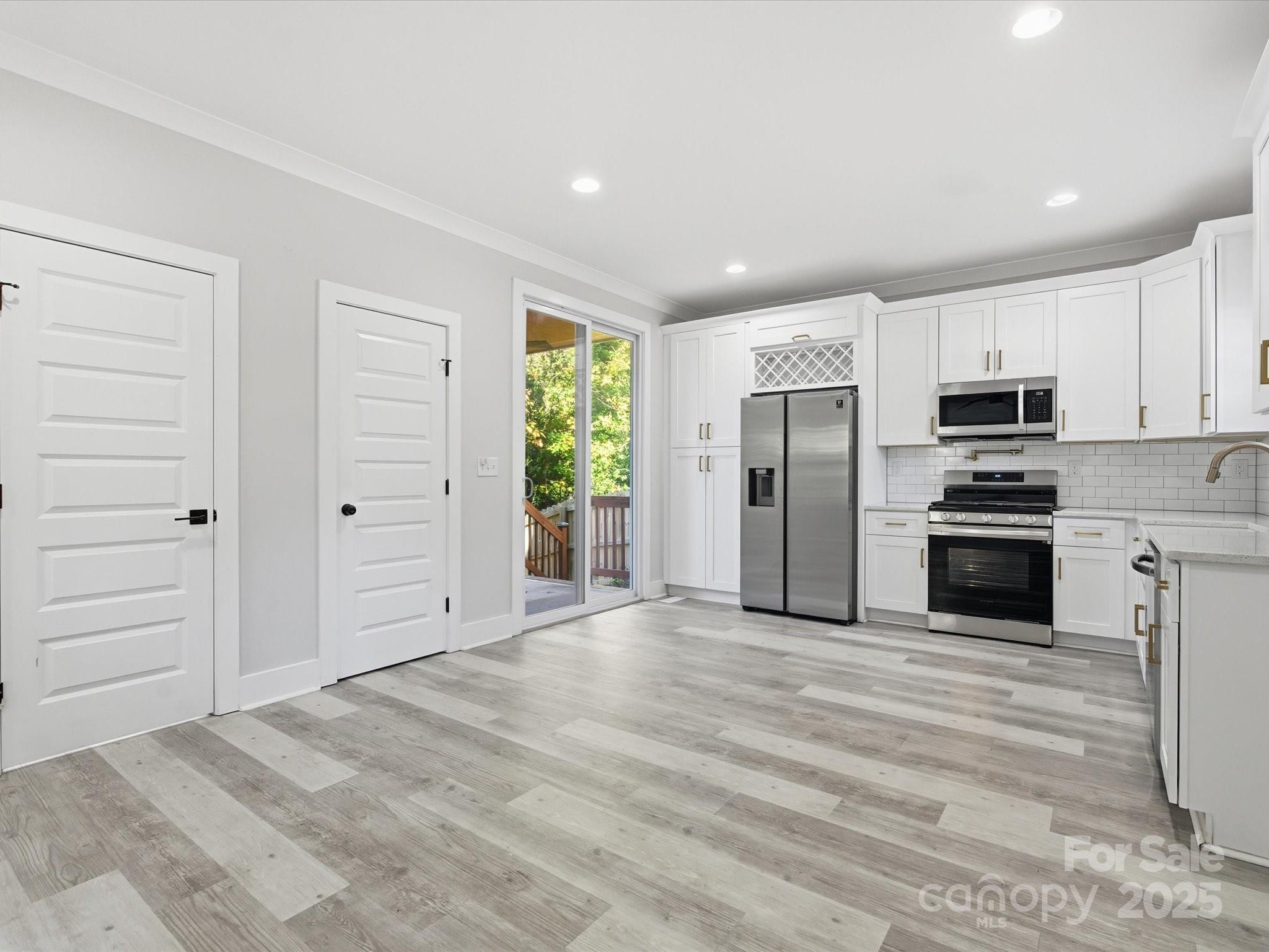 1644 Eastway Drive
