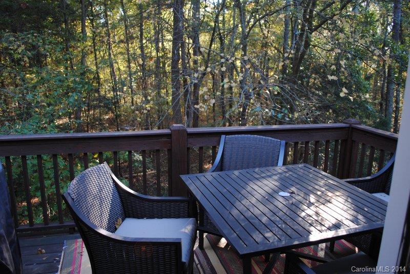 Elizabeth Townes - Residential Lease