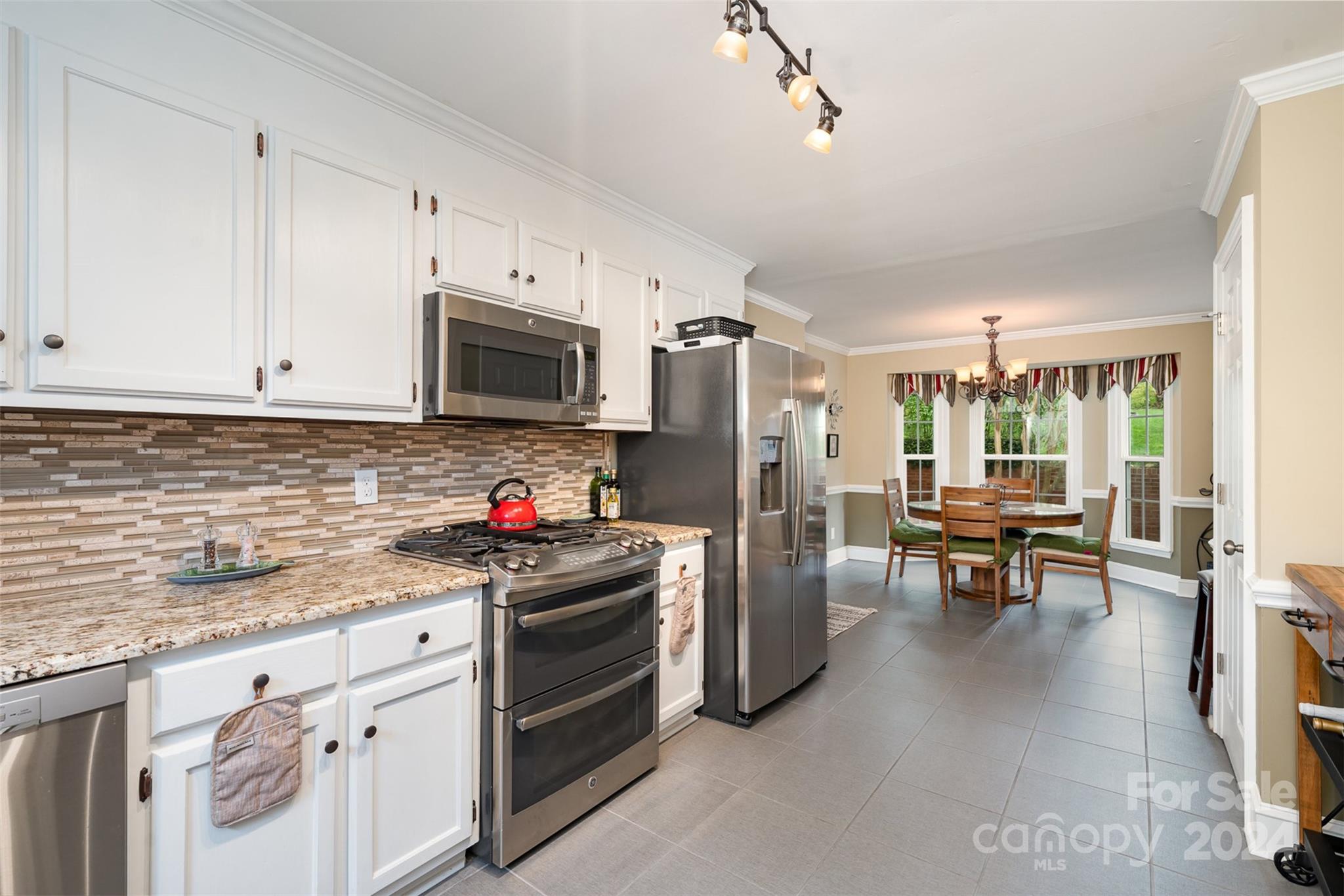 Charter Oaks - Residential