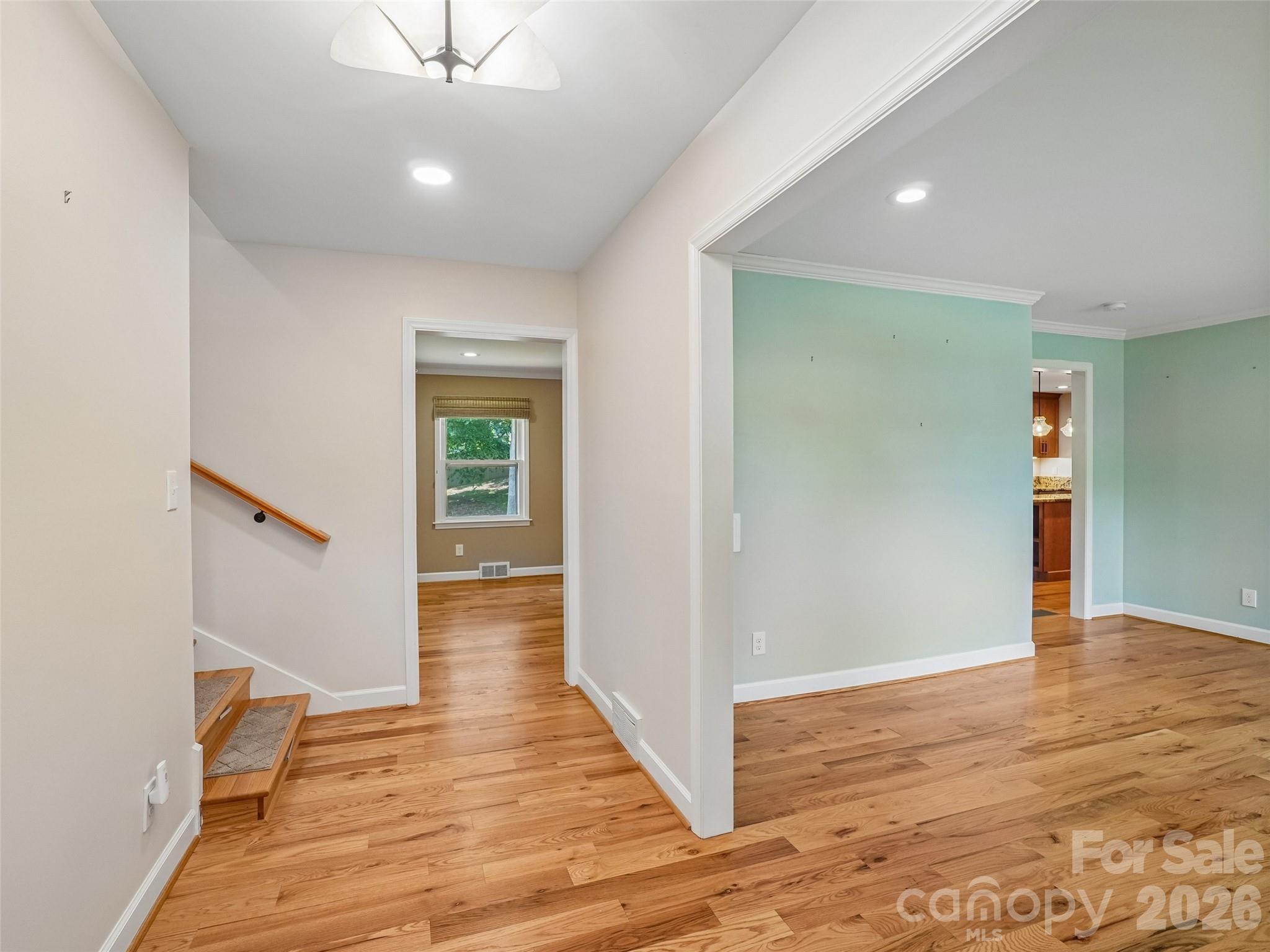 11 Ridgewood Avenue