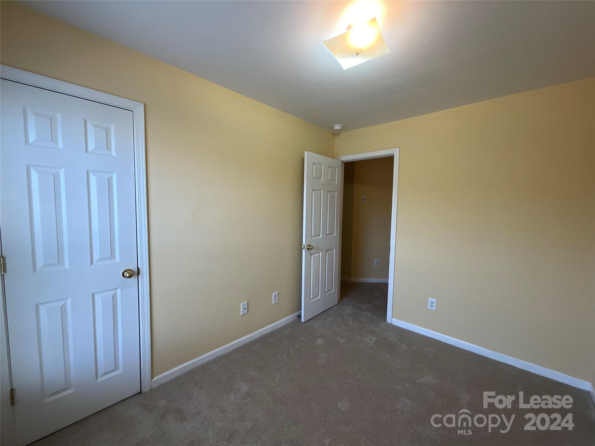 Summerville - Residential Lease