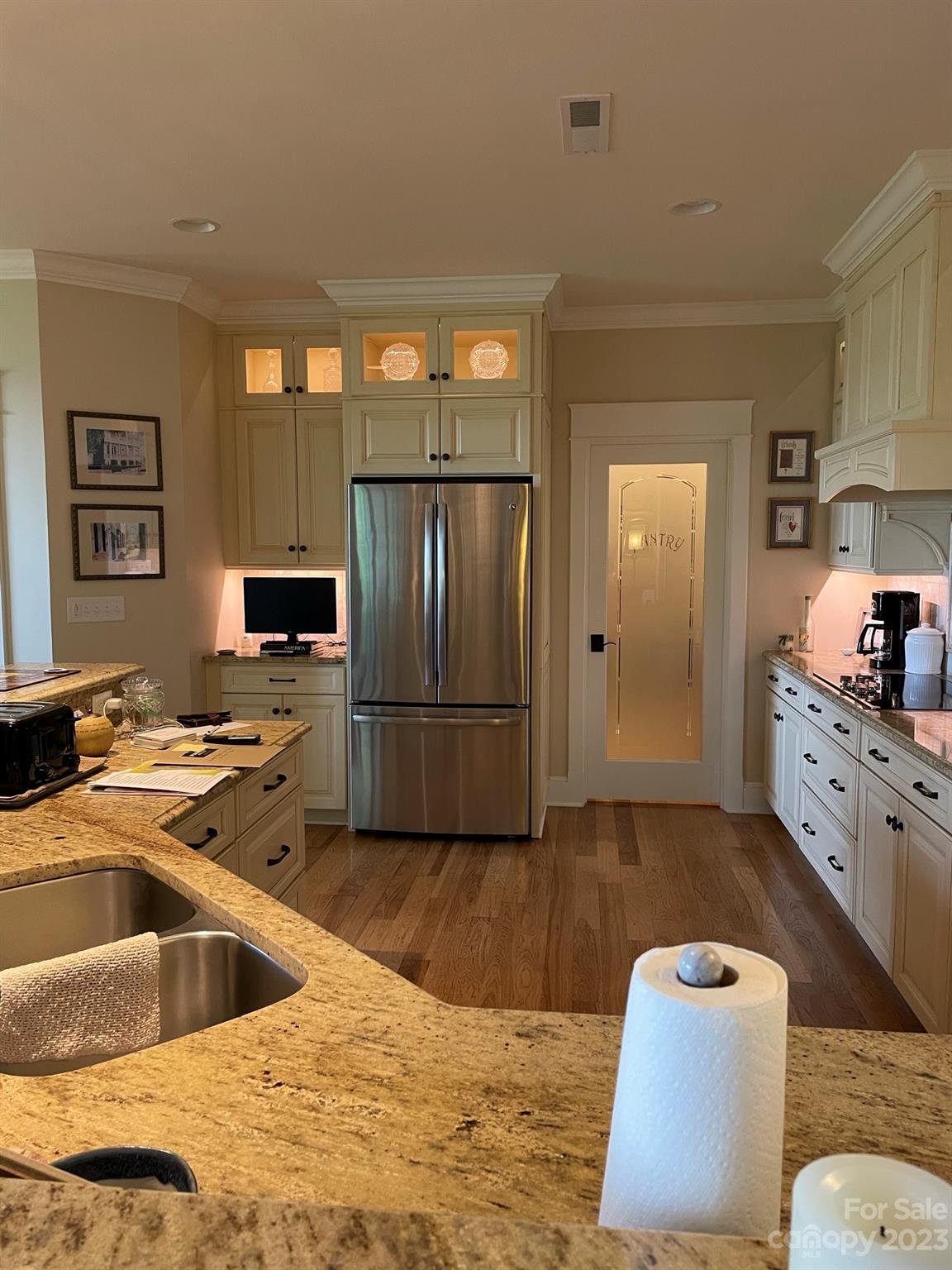 Straus Park - Residential