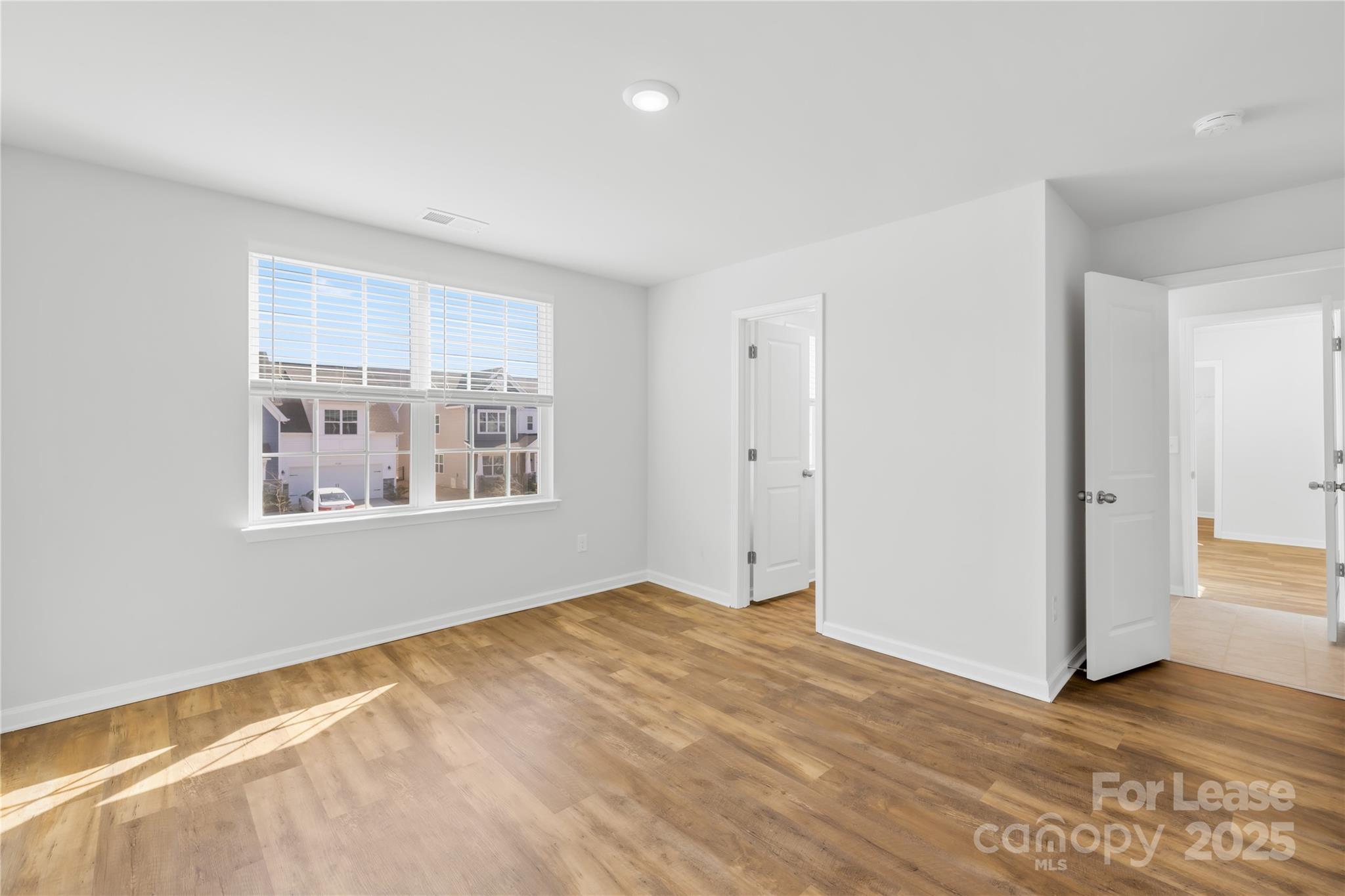 Chateau - Residential Lease