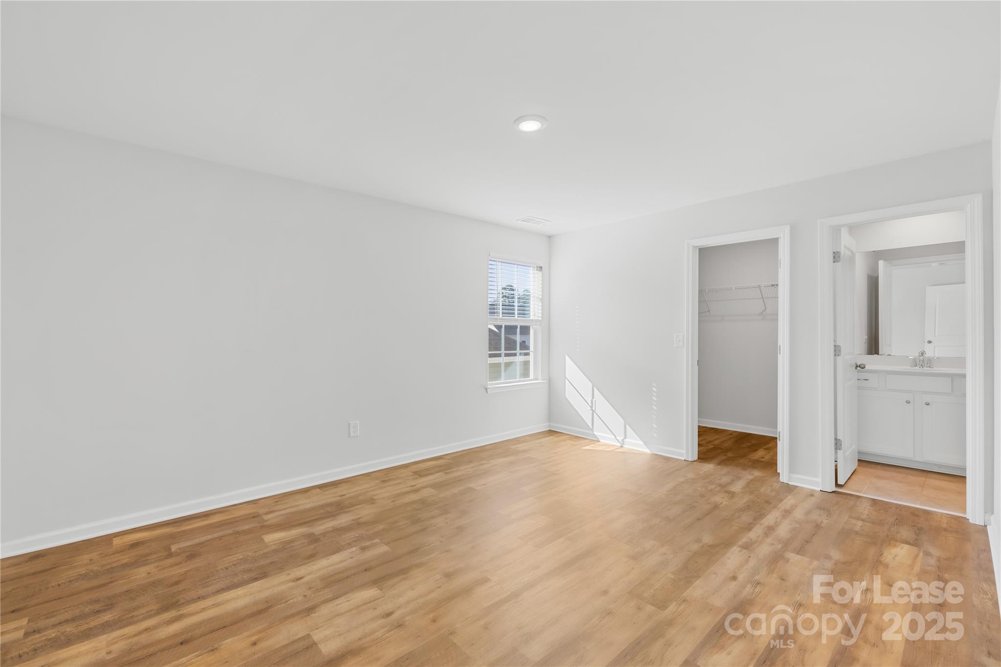 Chateau - Residential Lease