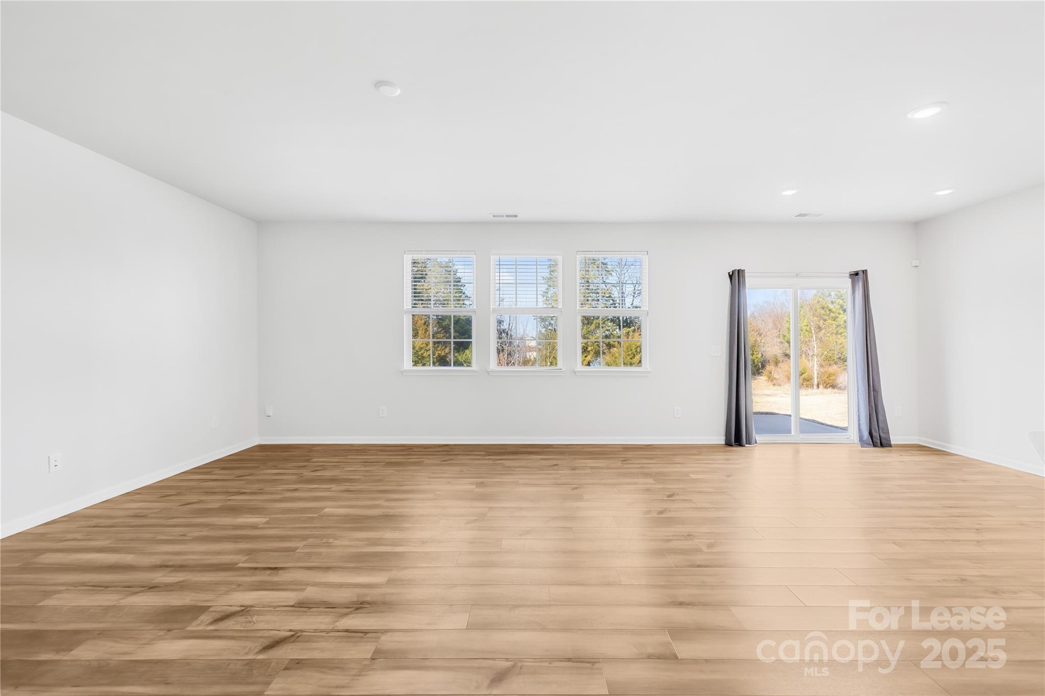 Chateau - Residential Lease