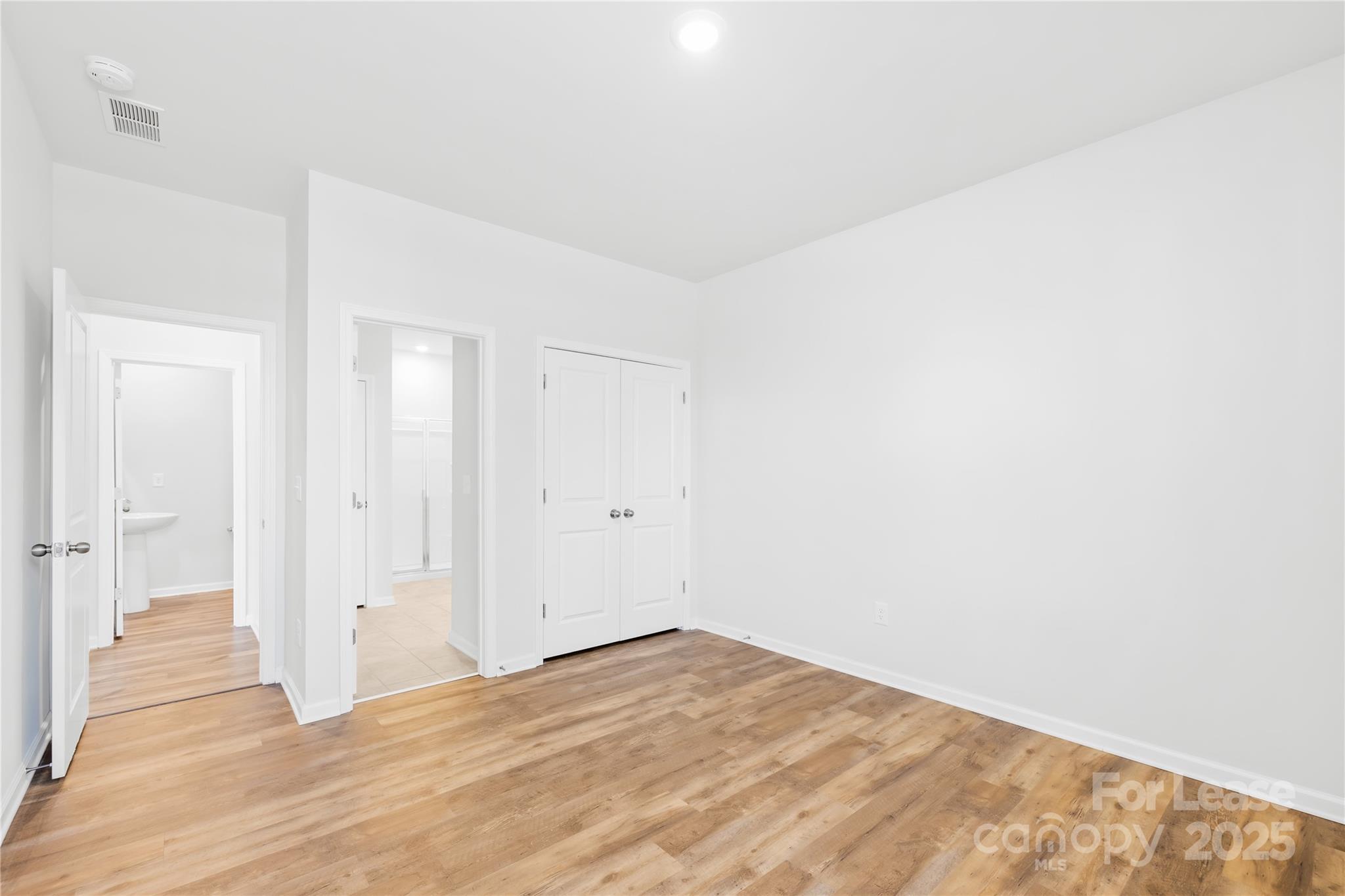 Chateau - Residential Lease