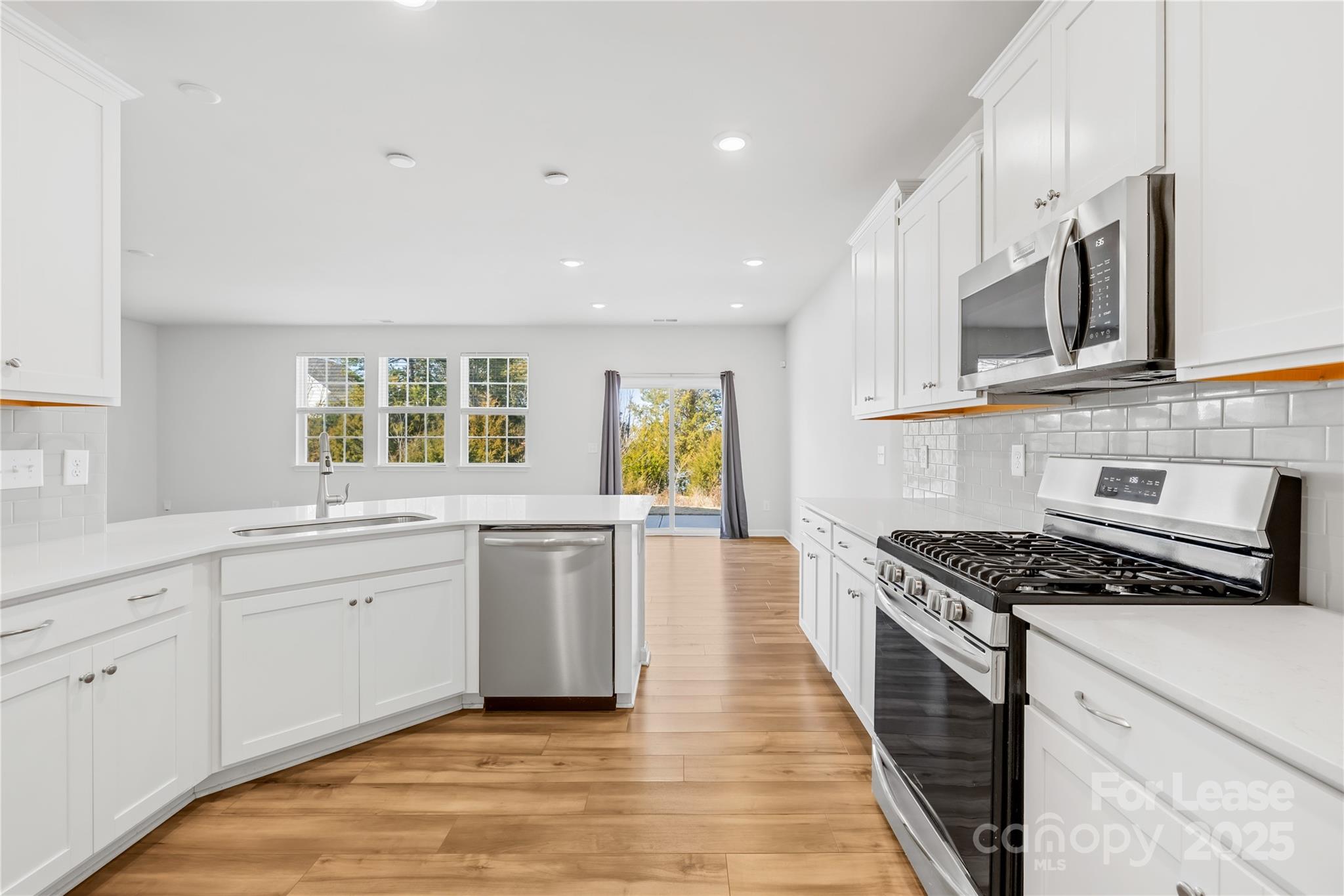 Chateau - Residential Lease