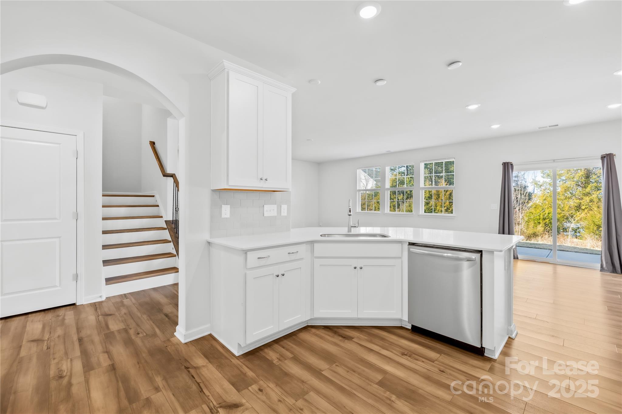 Chateau - Residential Lease