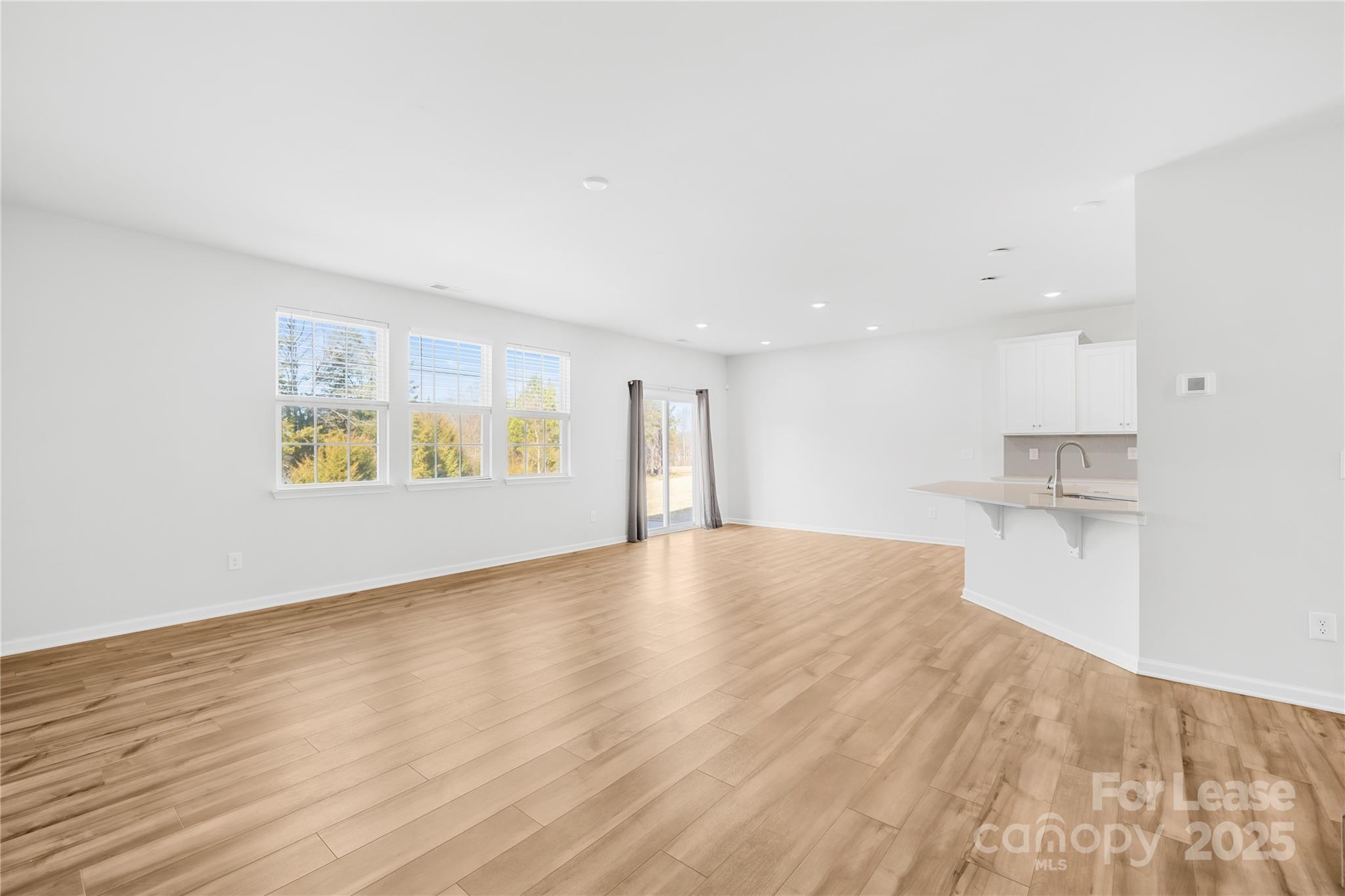 Chateau - Residential Lease