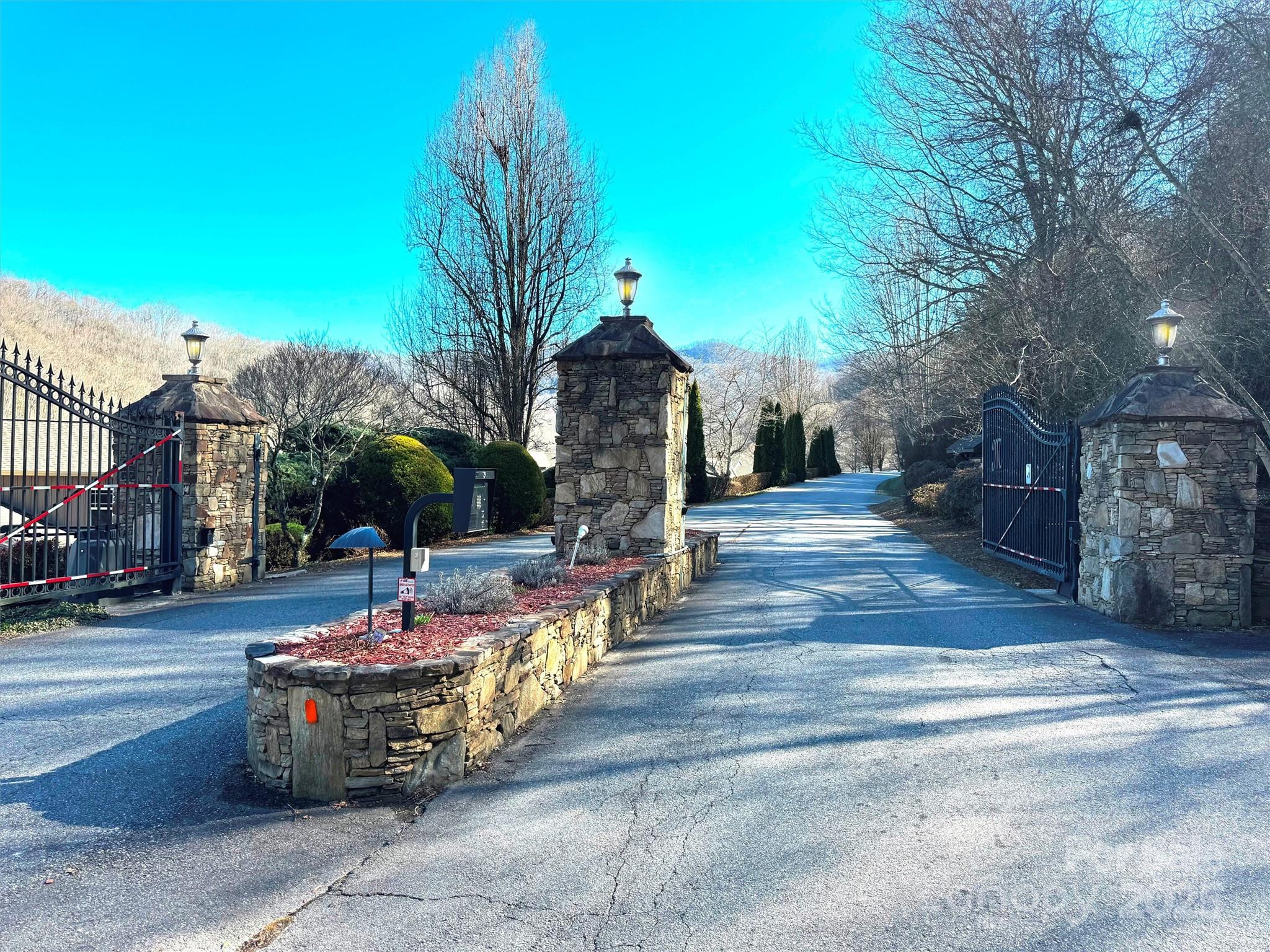 Campbell Mountain Estates - Land