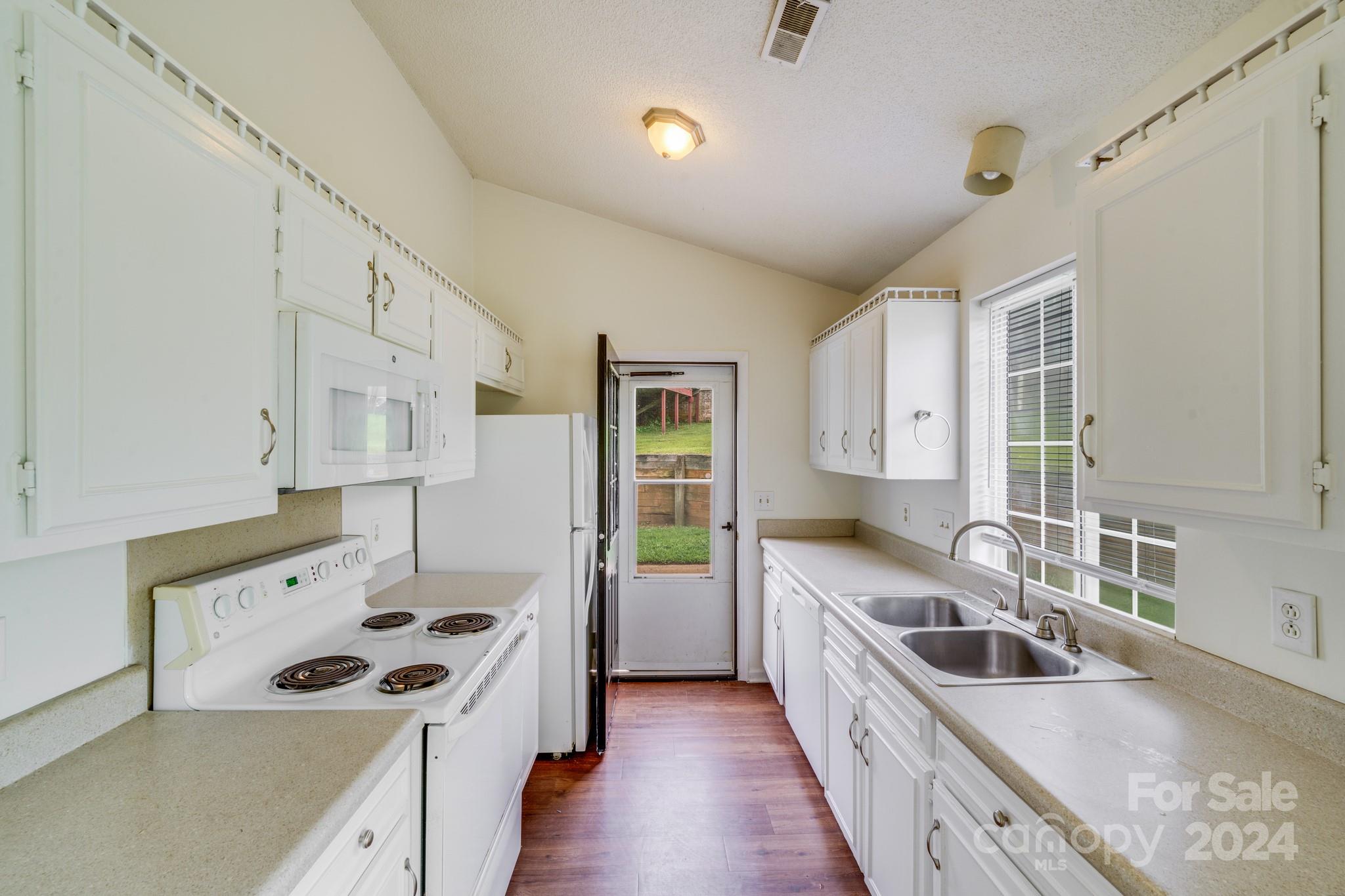 Morris Farms - Residential