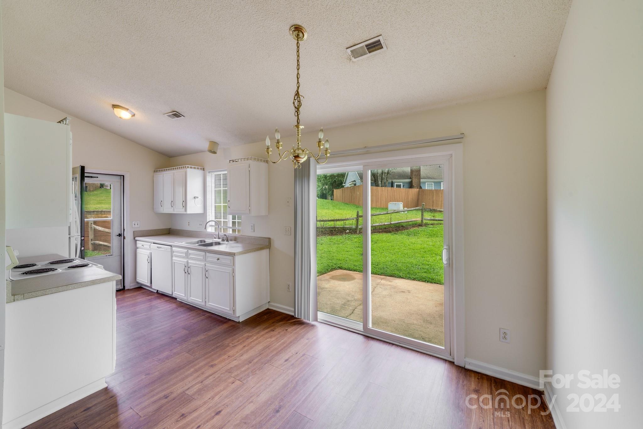 Morris Farms - Residential