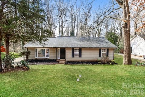 2001 Teddington Drive Charlotte NC 28214