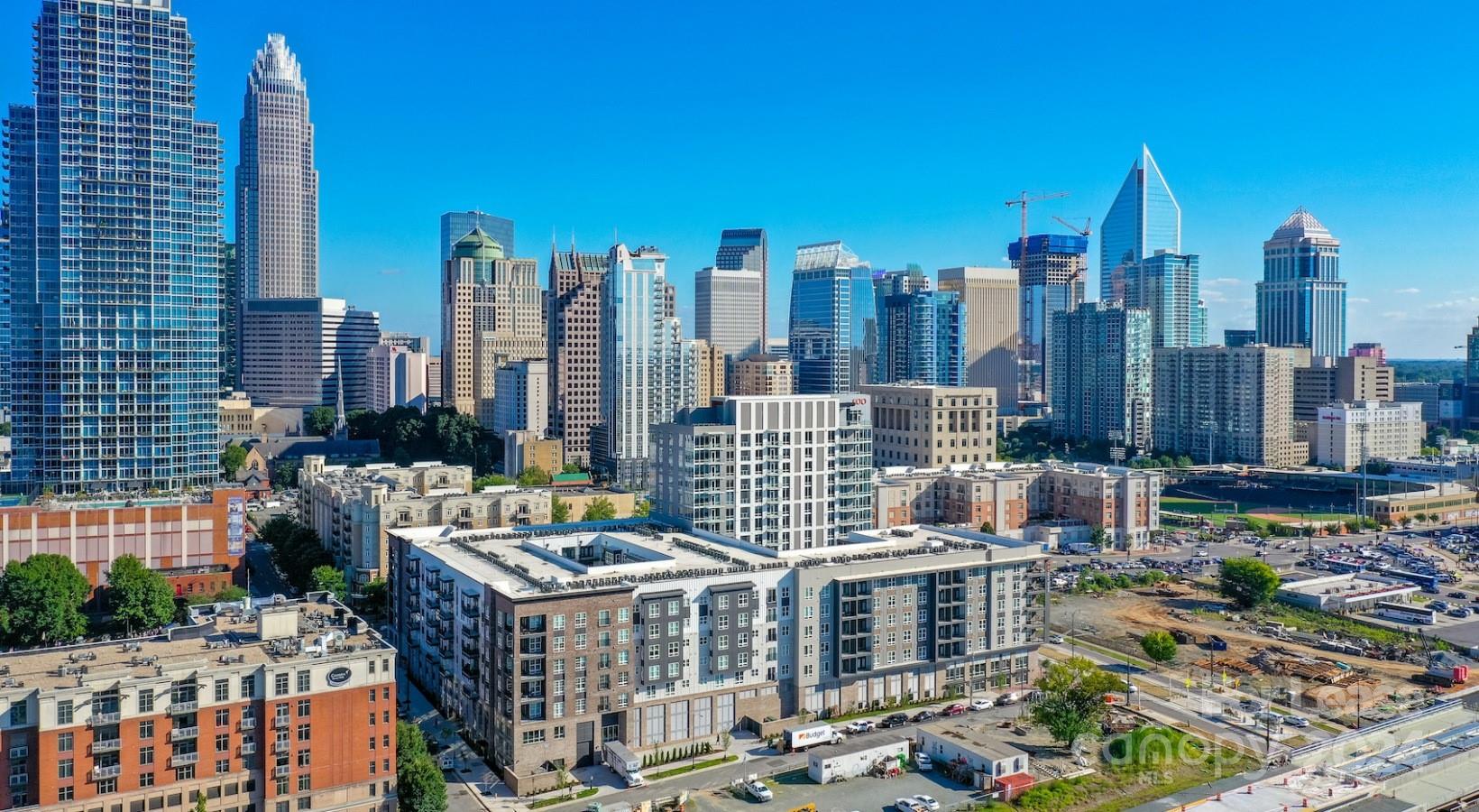 Charlotte, North Carolina 28202, United States, 3 Bedrooms Bedrooms, ,2 BathroomsBathrooms,Residential,Active,62983