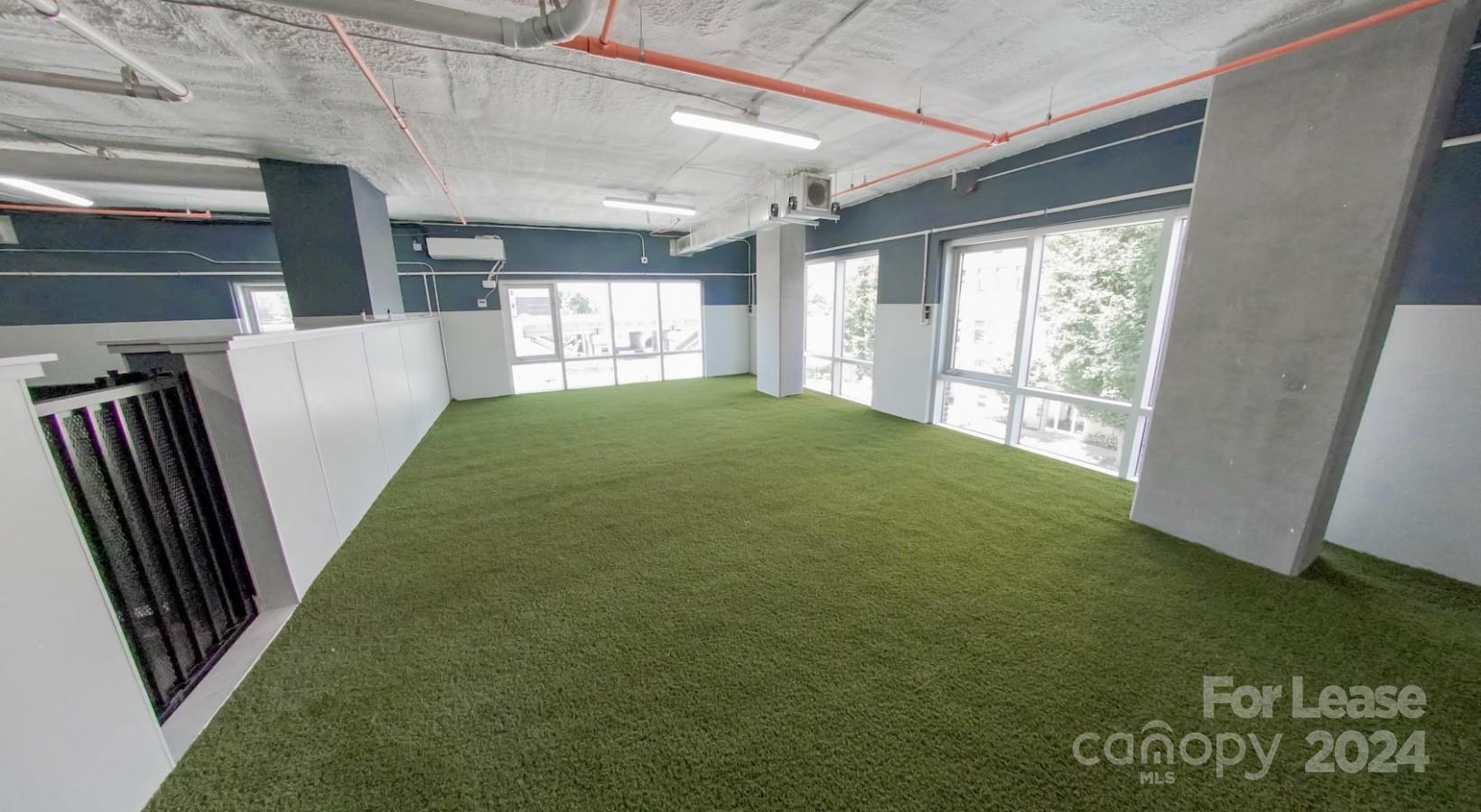 Charlotte, North Carolina 28202, United States, 3 Bedrooms Bedrooms, ,2 BathroomsBathrooms,Residential,Active,62983