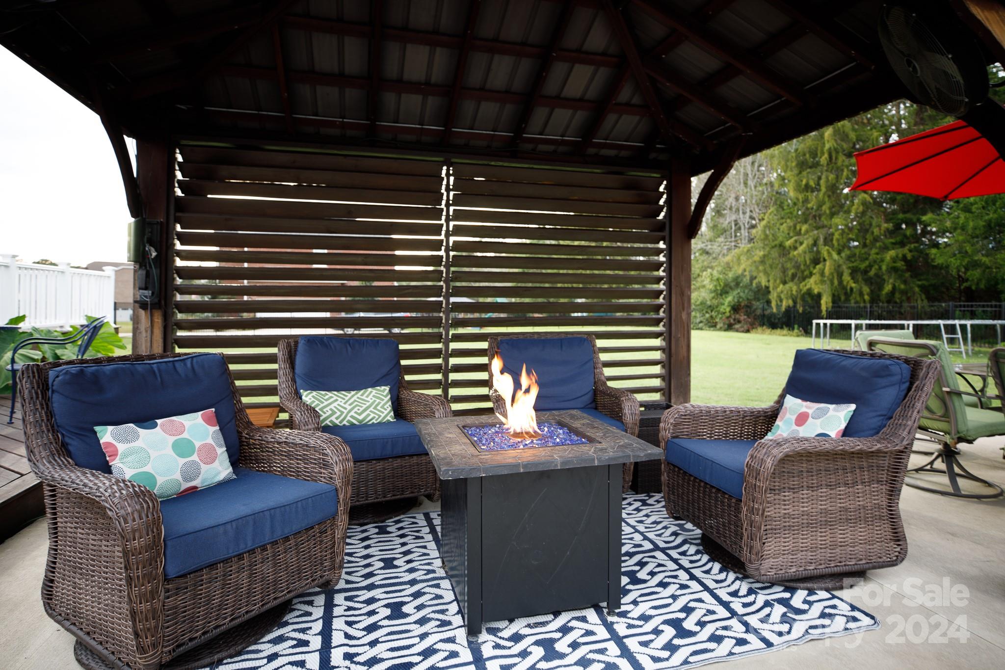 The Gates At Eastview - Residential