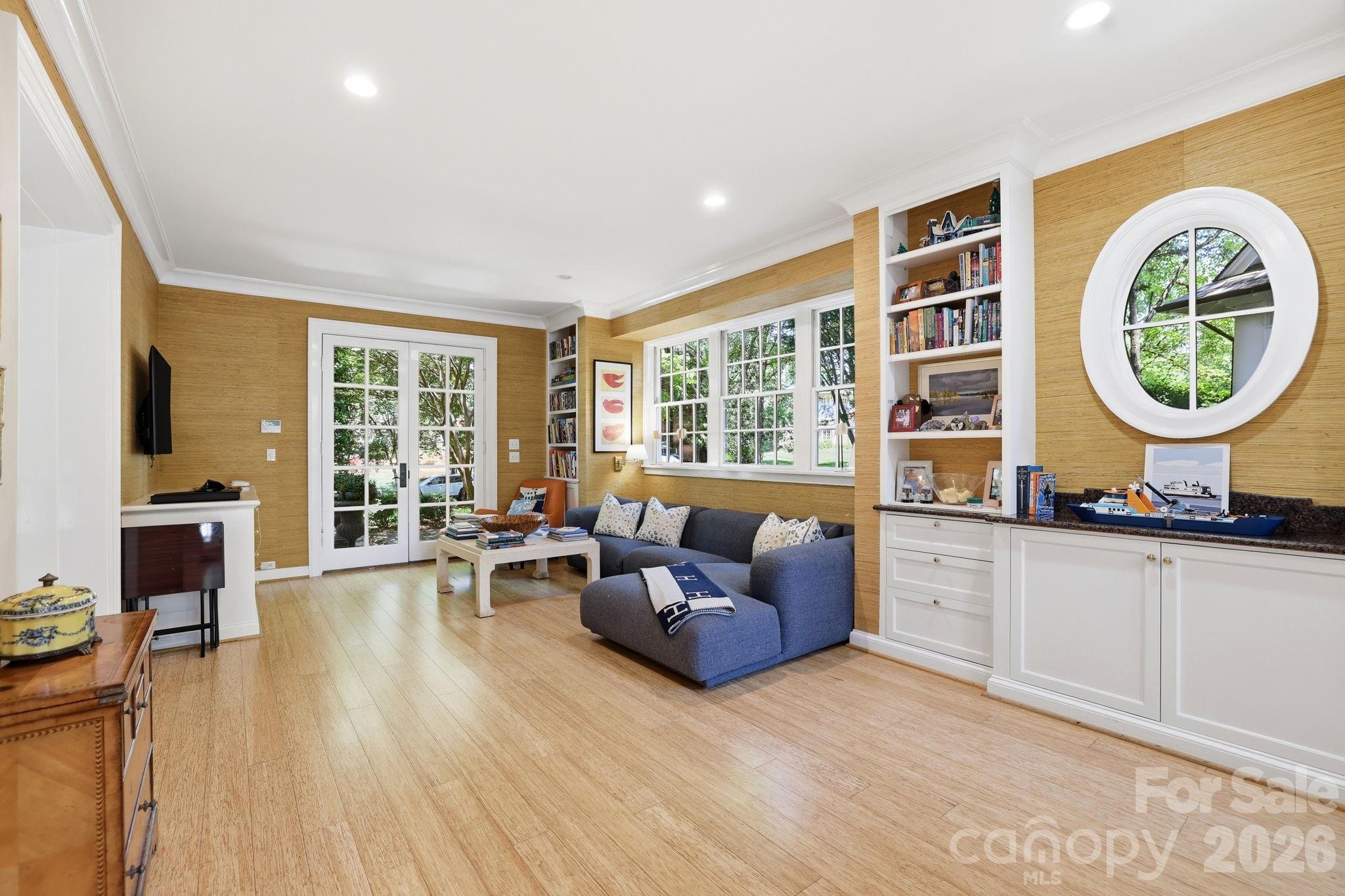 Myers Park - Residential