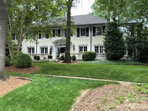 Photo of 937 Granville Road, Charlotte, NC 28207 (MLS # 4380176)