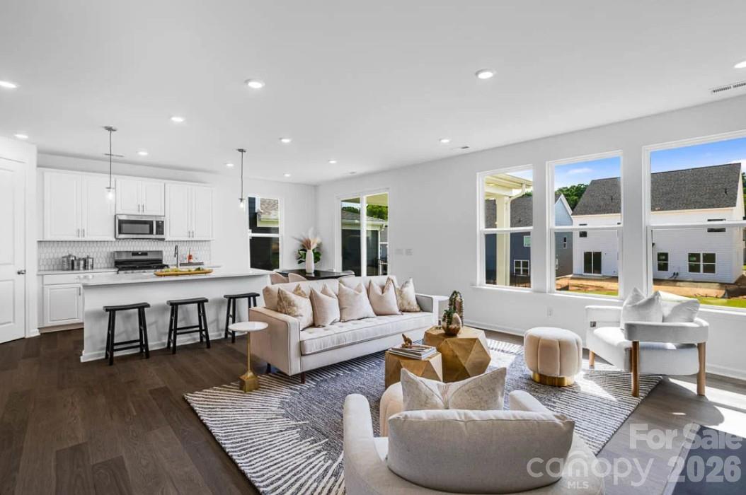 17029 Walker Wylie Drive