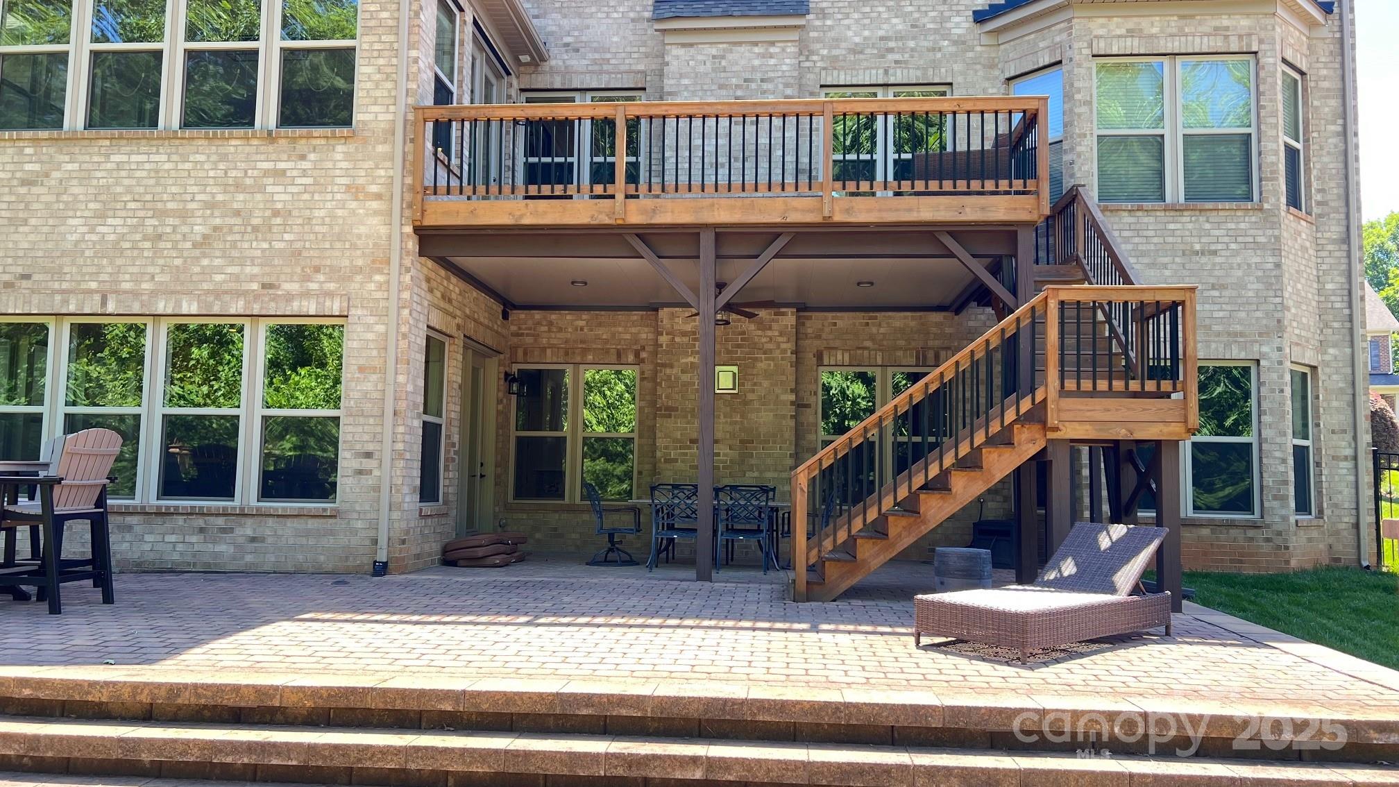 2289 Pine Valley Drive