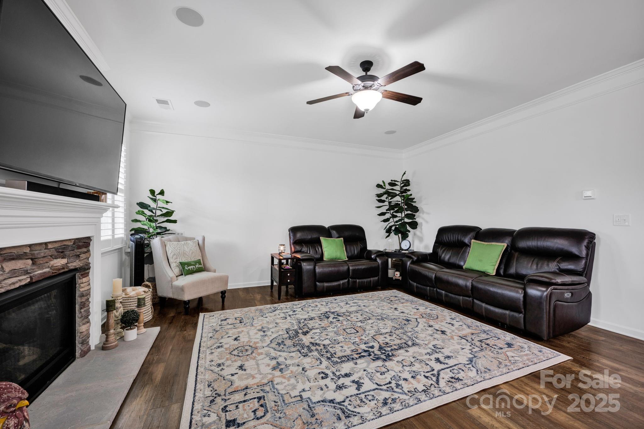 Wellesley - Residential