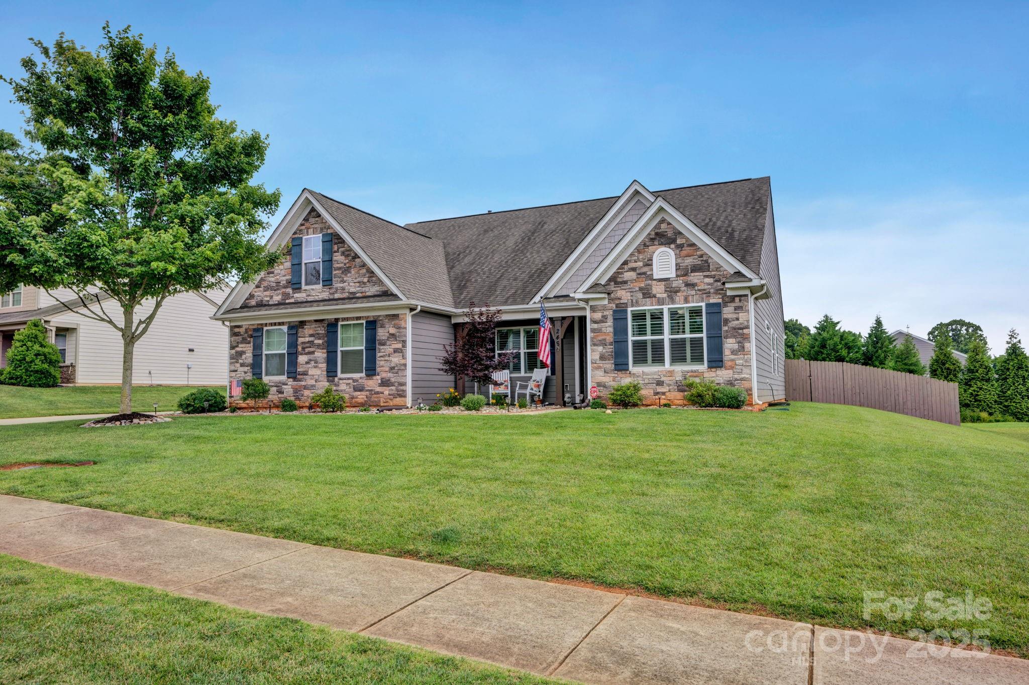 Wellesley - Residential