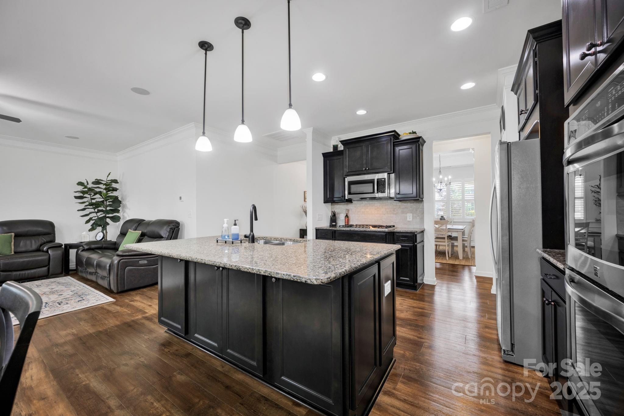 Wellesley - Residential