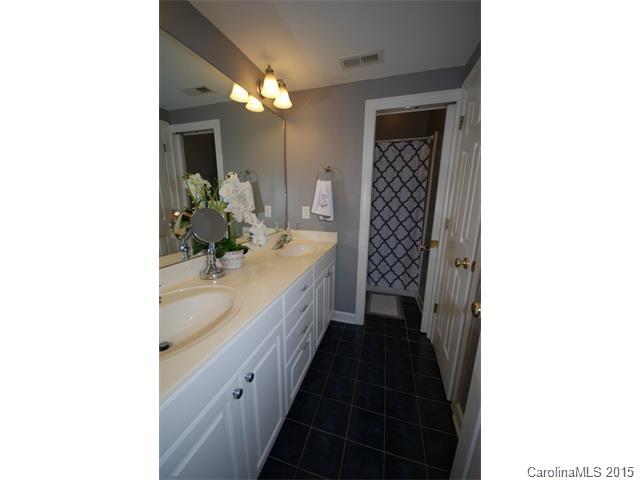 Tega Cay - Residential