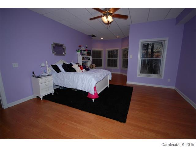 Tega Cay - Residential