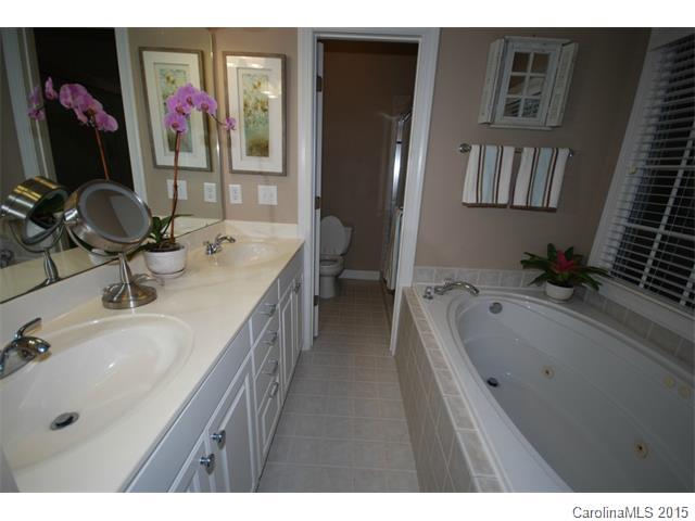 Tega Cay - Residential