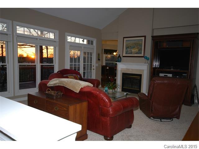 Tega Cay - Residential
