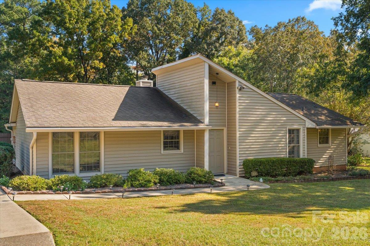 838 Silver Fox Drive