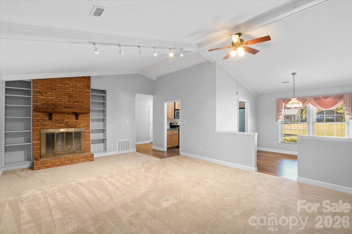 838 Silver Fox Drive