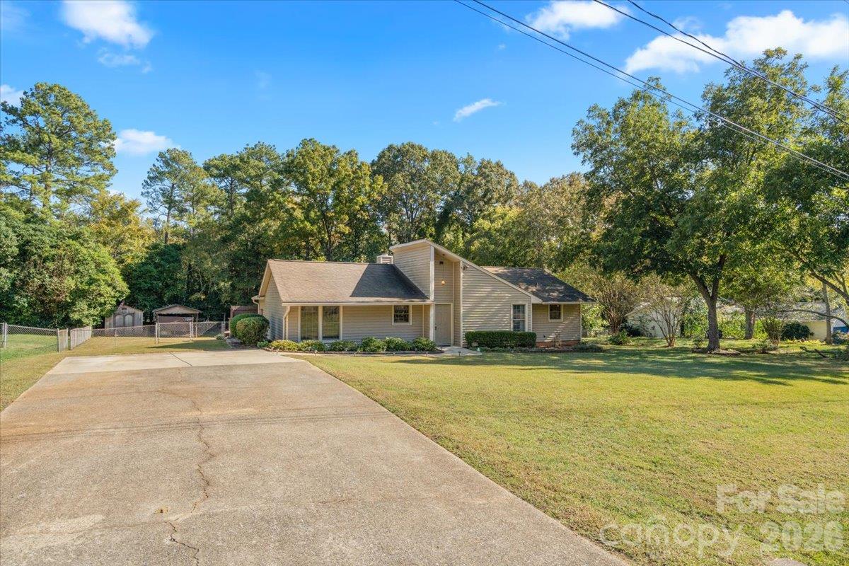 838 Silver Fox Drive