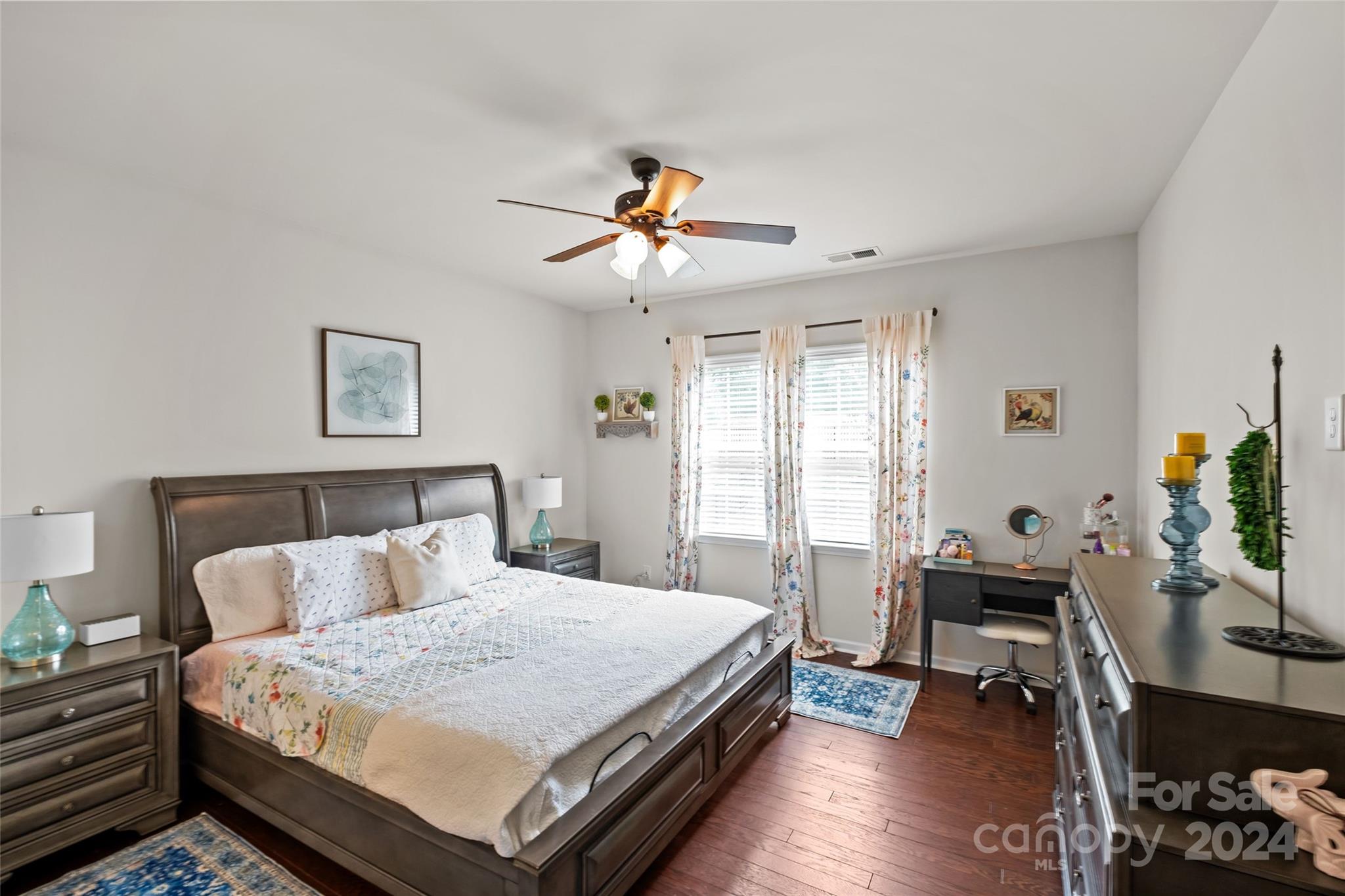 Summerhouse at Paddlers Cove - Residential