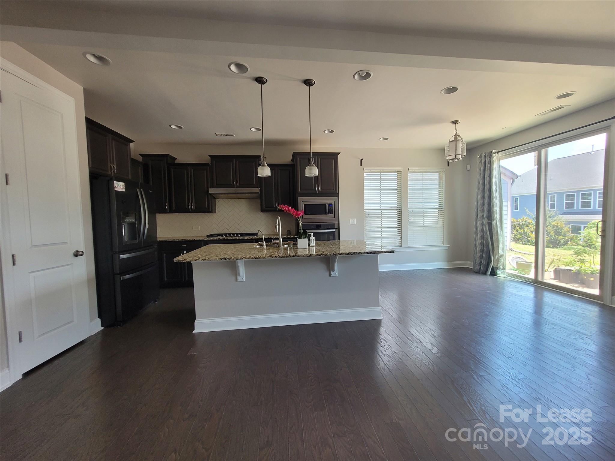 Oakland Pointe - Residential Lease