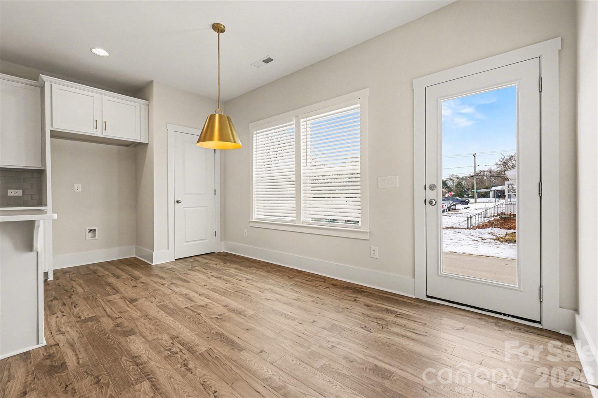 Lake Plaza - Residential