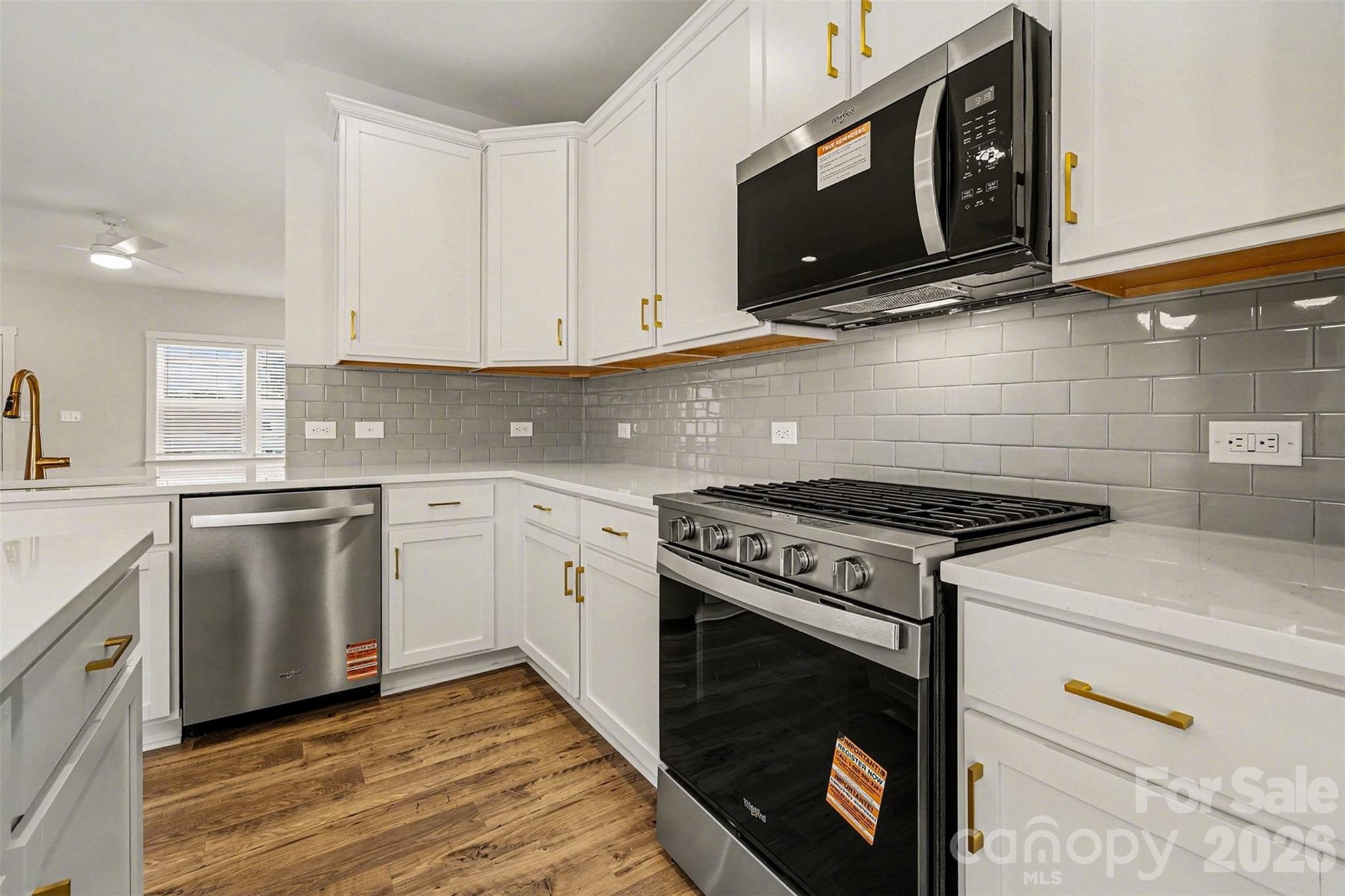 Lake Plaza - Residential