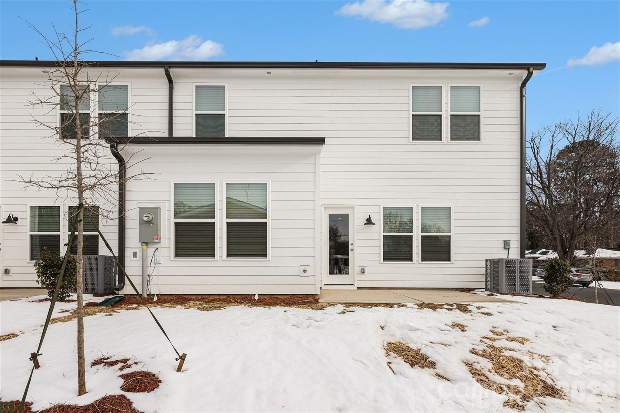 Lake Plaza - Residential