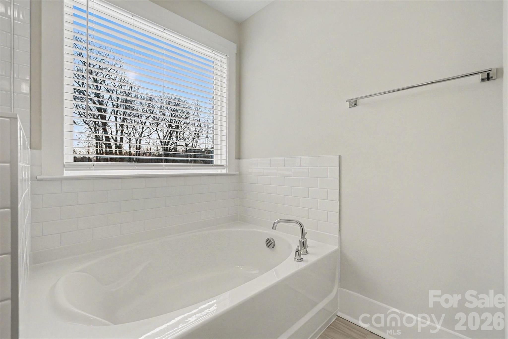 Lake Plaza - Residential