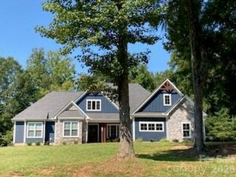 Photo of 198 Carters Farm Drive, Statesville, NC 28625 (MLS # 4396886)