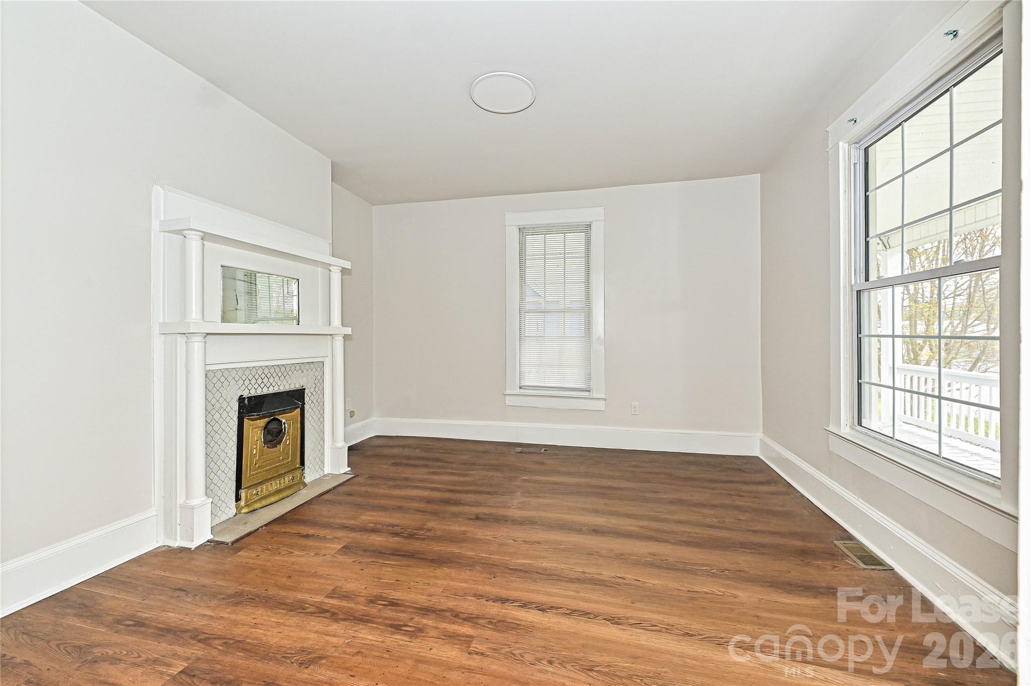 1208 S Salisbury Avenue