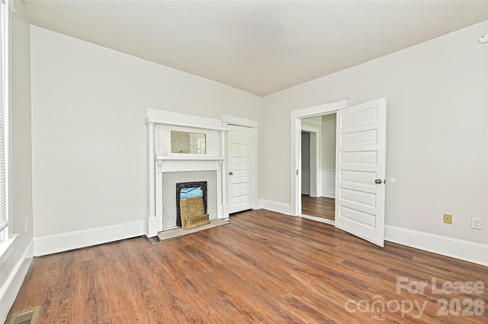 1208 S Salisbury Avenue