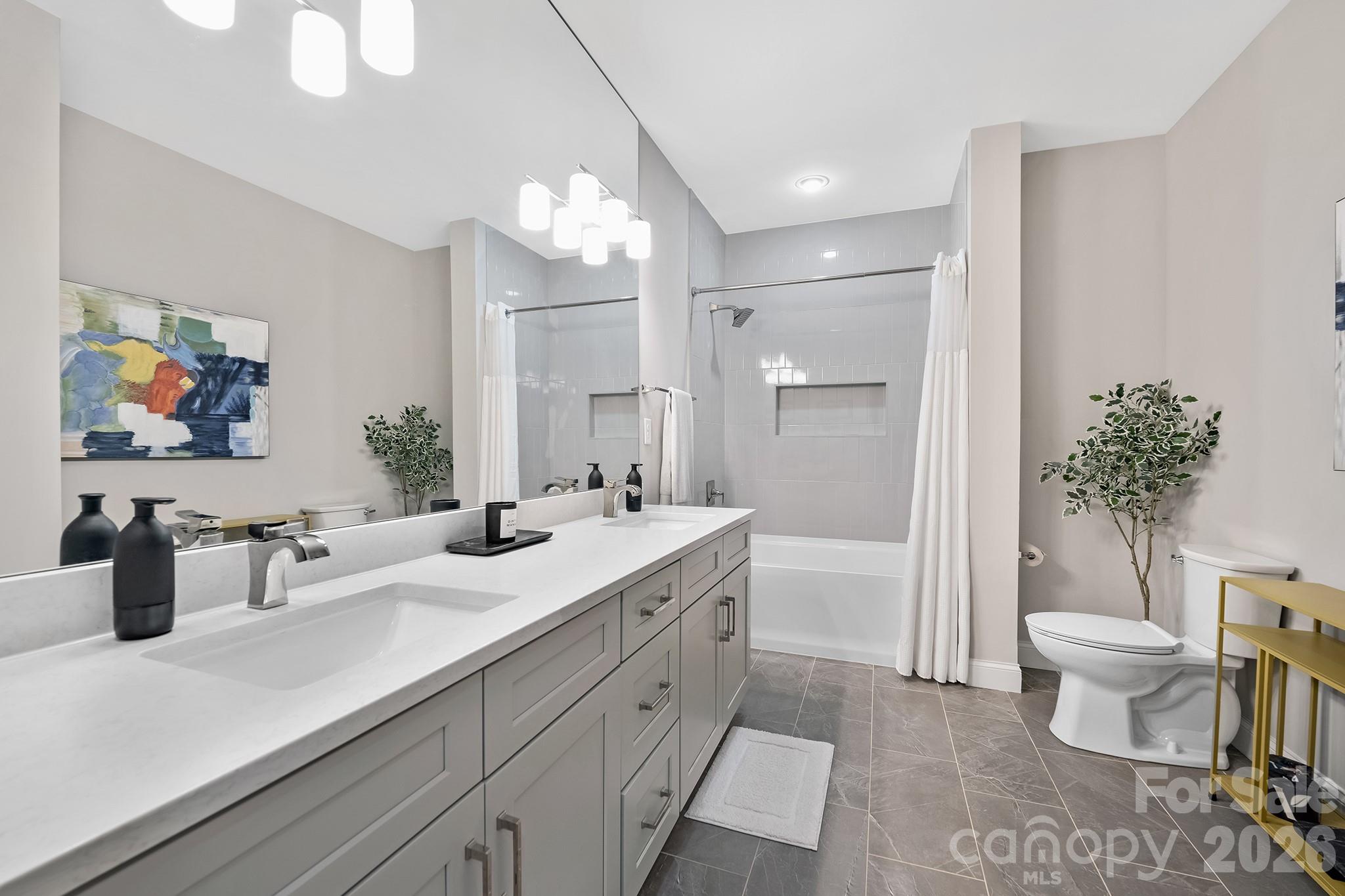 The Arts District - Residential