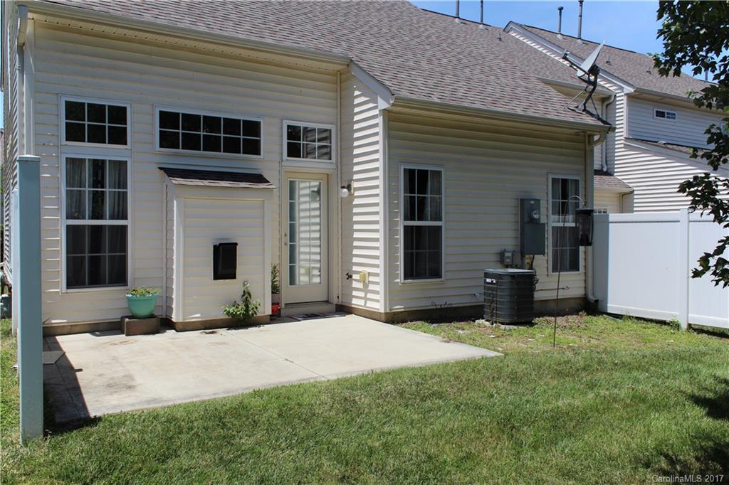 Autumn Cove At Lake Wylie - Residential