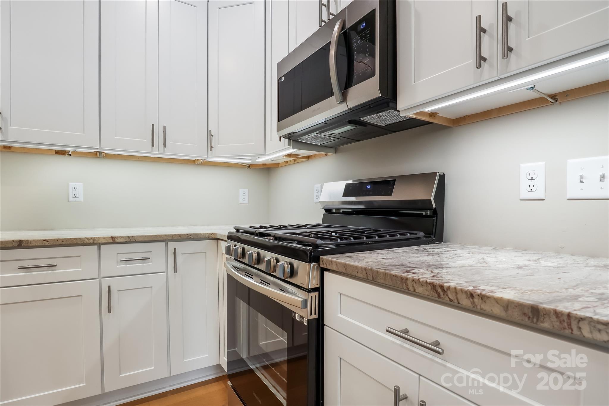 Pinebrook Farms - Residential