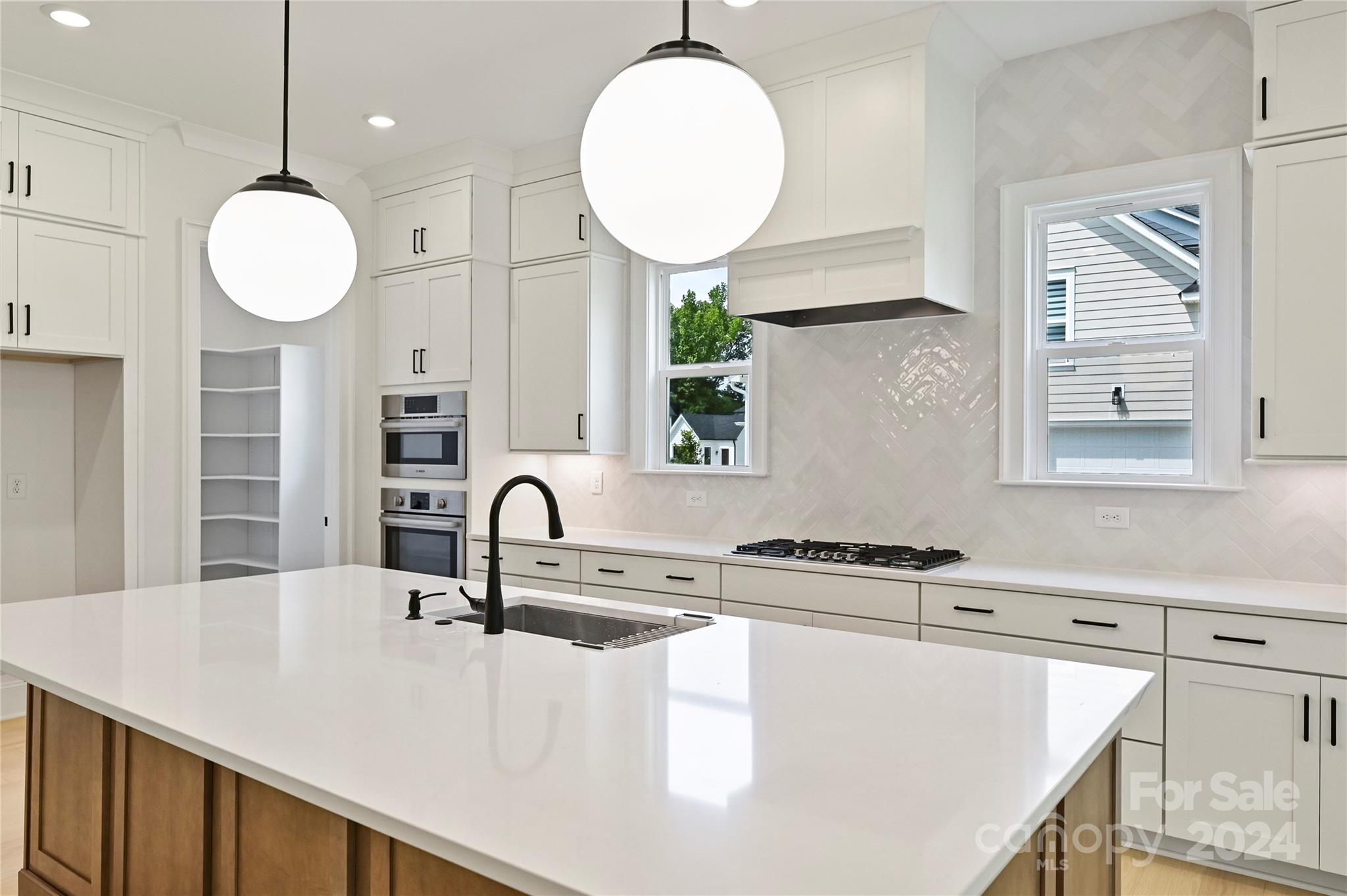 Broadmoor at Marvin - Residential