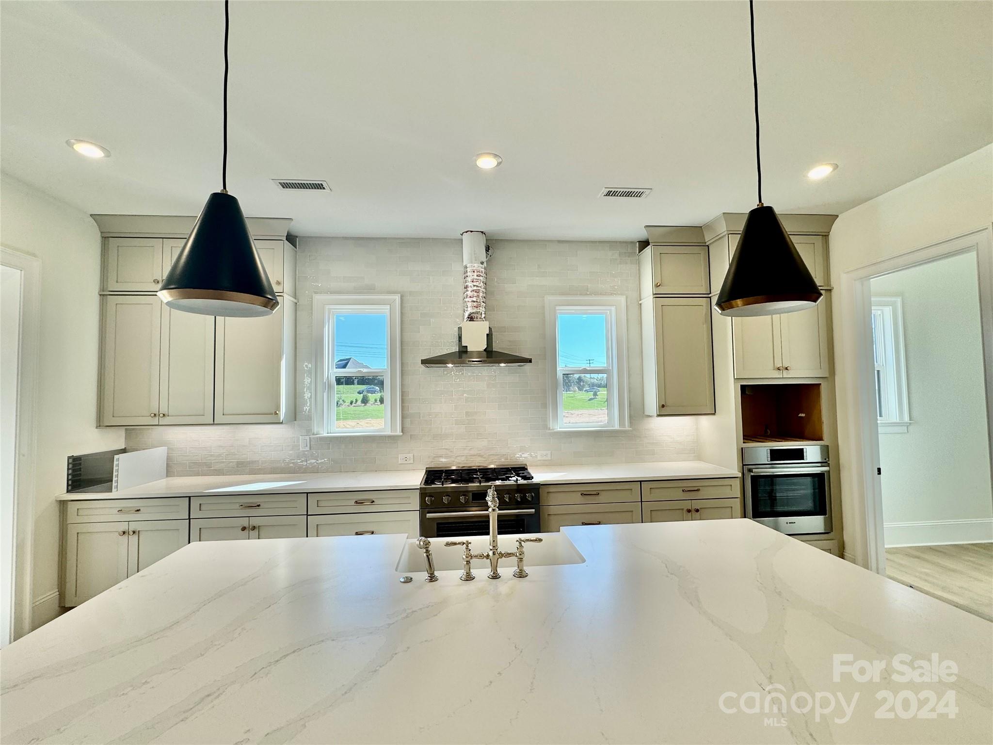 Broadmoor at Marvin - Residential