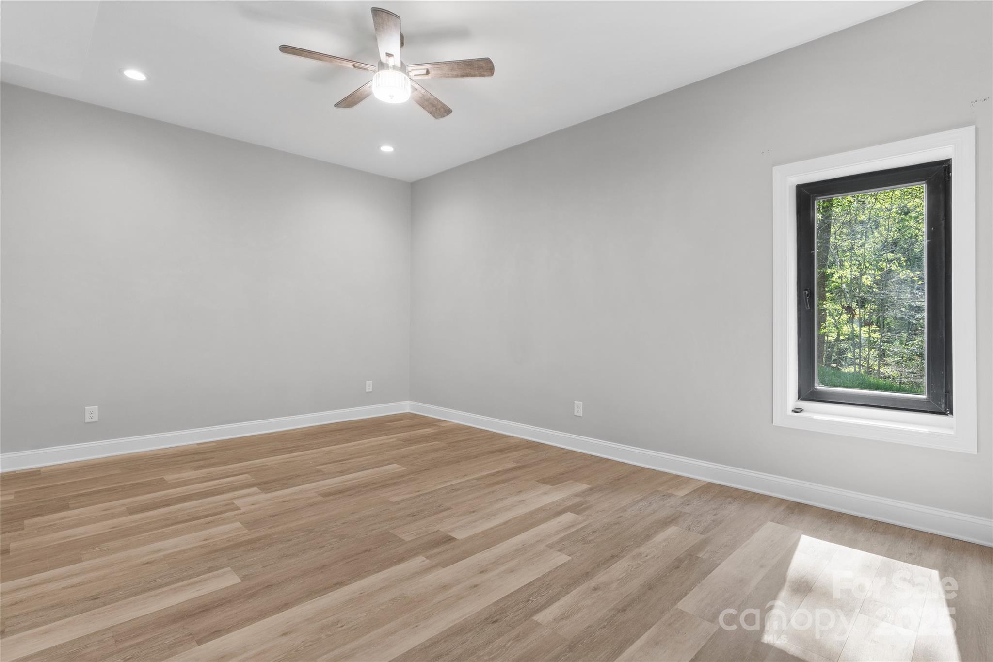 Riviera Run - Residential